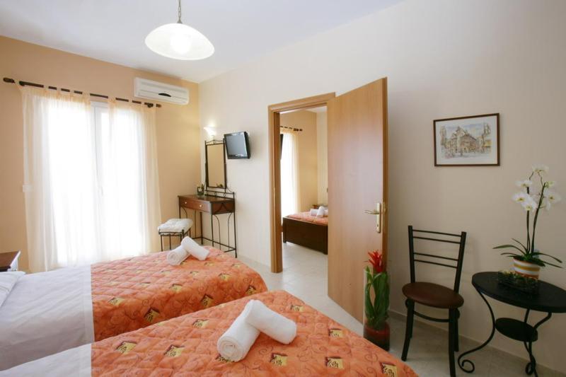 Virginia Hotel Tinos Bagian luar foto