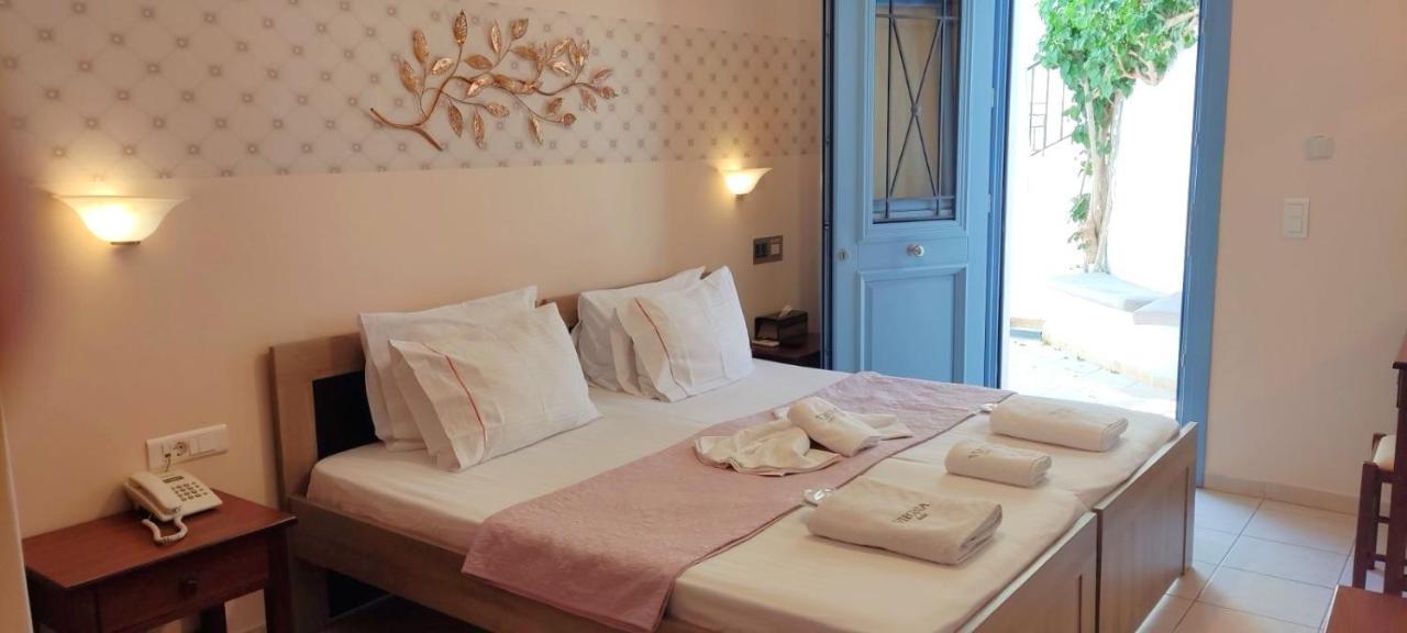 Virginia Hotel Tinos Bagian luar foto